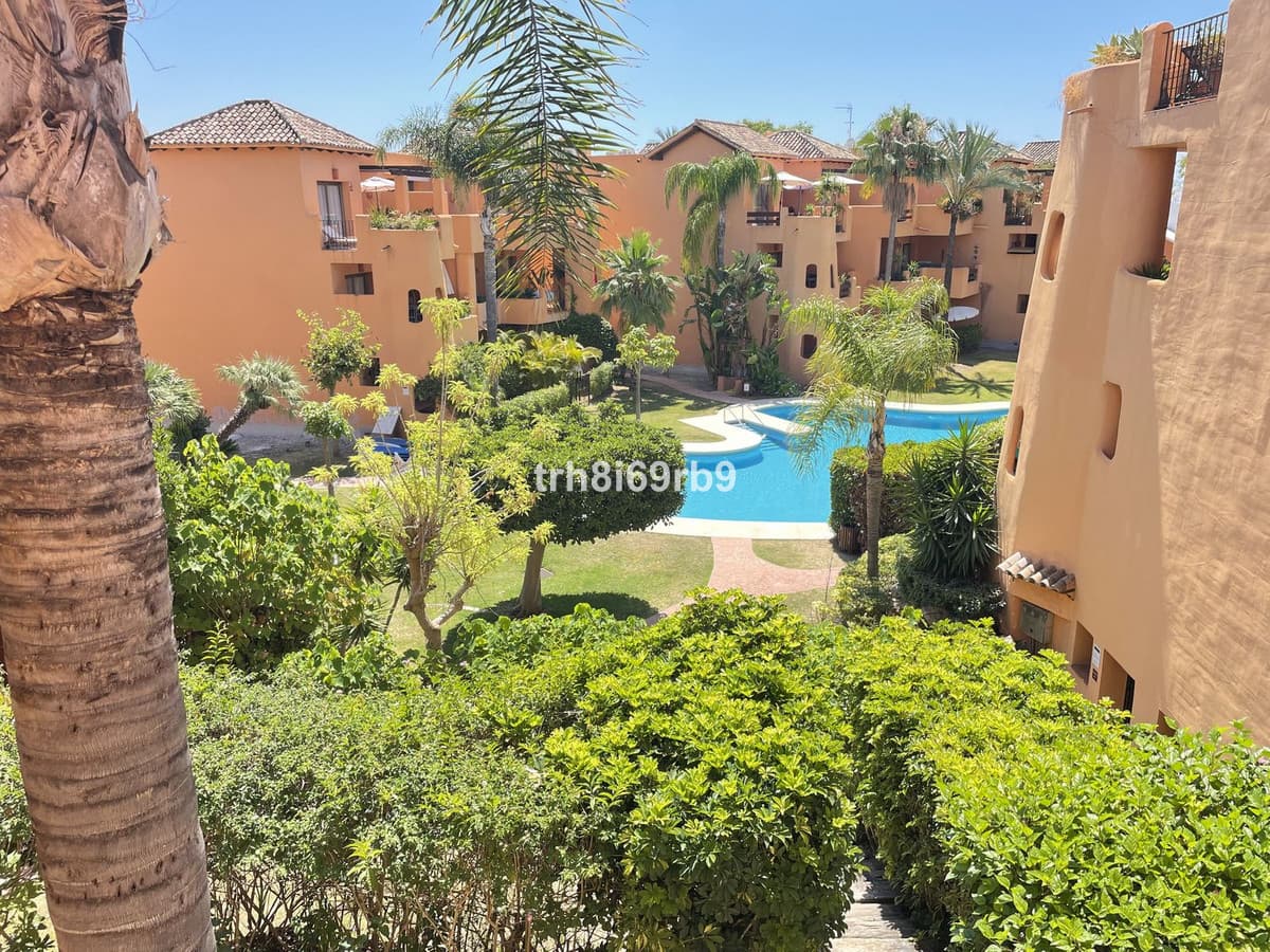 Middle Floor Apartment in Bel Air — photo 1 of 10