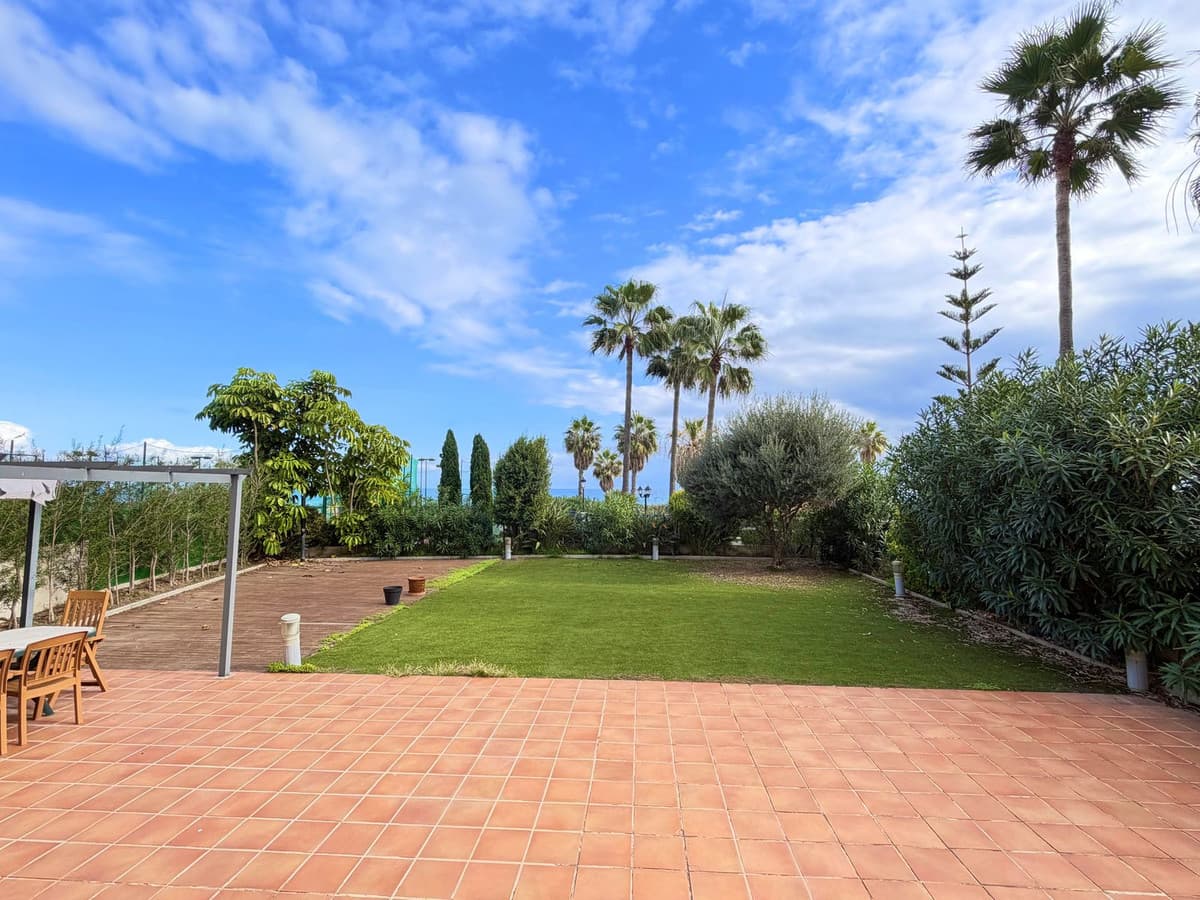 Ground Floor Apartment in San Luis de Sabinillas — photo 8 of 10