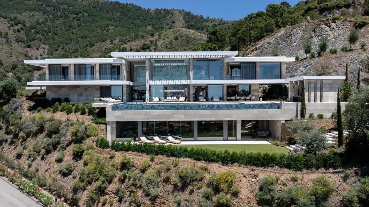 Detached Villa in La Zagaleta — photo 2 of 10