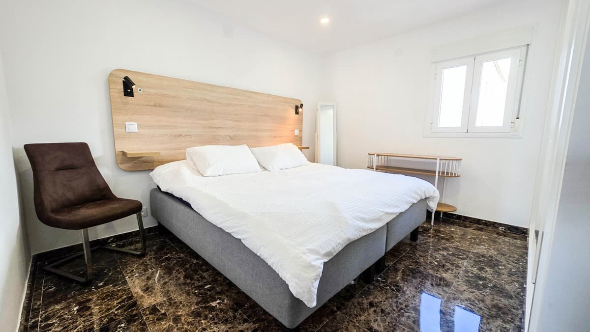 Middle Floor Apartment in La Duquesa — photo 10 of 10