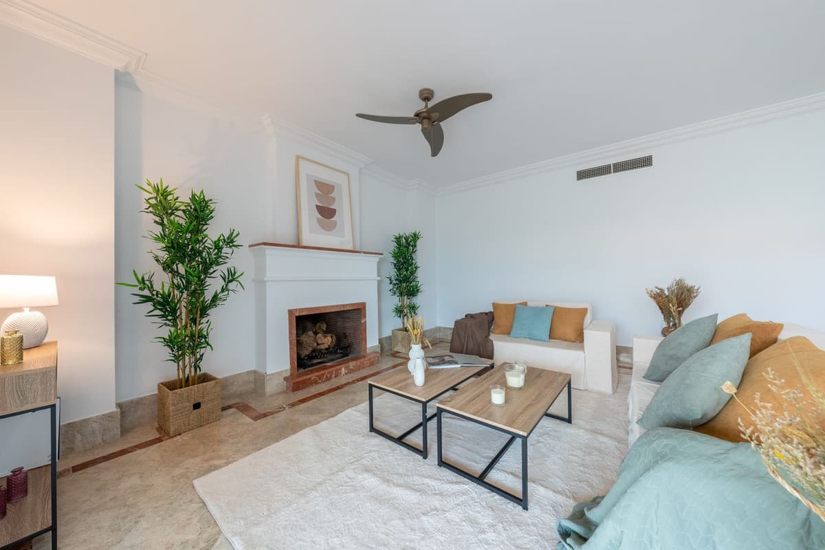 Semi-Detached House in Santa Clara — photo 8 of 10