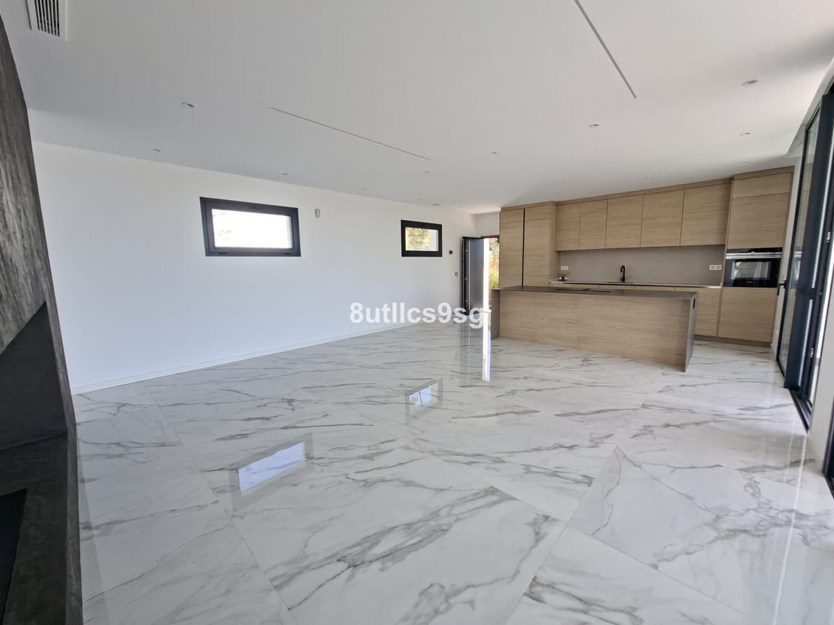Detached Villa in Benahavís — photo 7 of 10