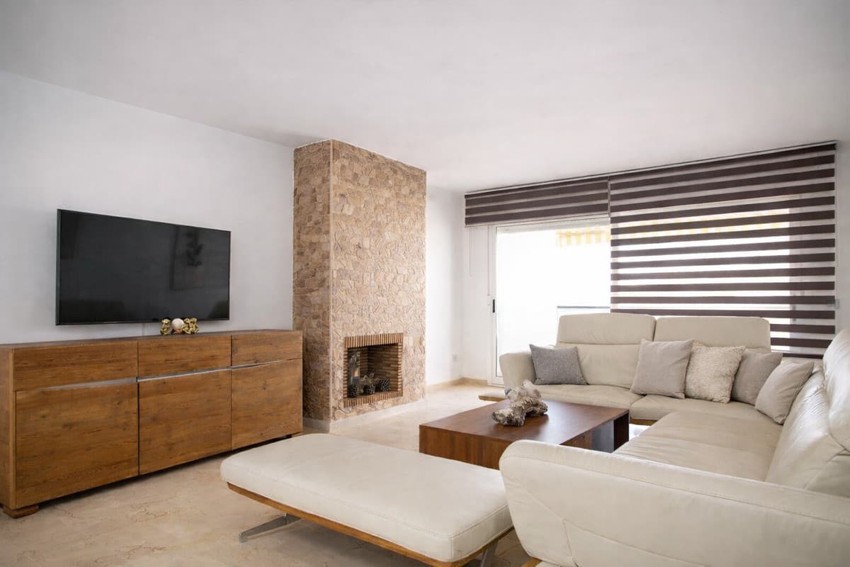Middle Floor Apartment in Guadalmina Alta — photo 2 of 10