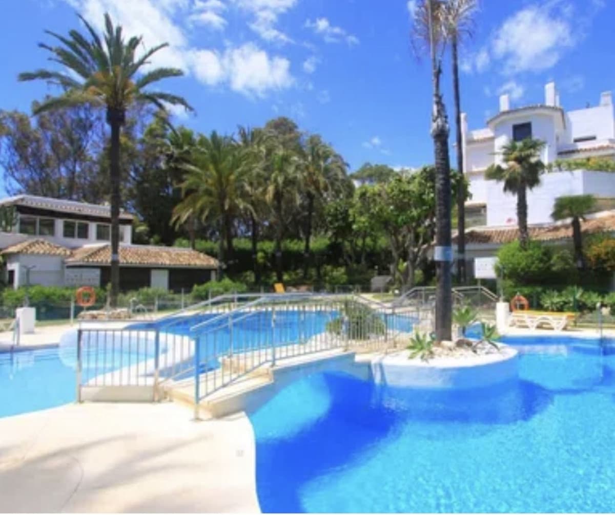 Ground Floor Apartment in Marbella — photo 4 of 10