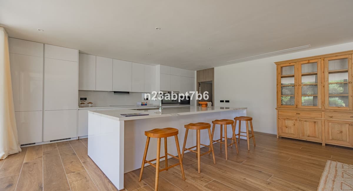 Detached Villa in Sotogrande Costa — photo 5 of 10