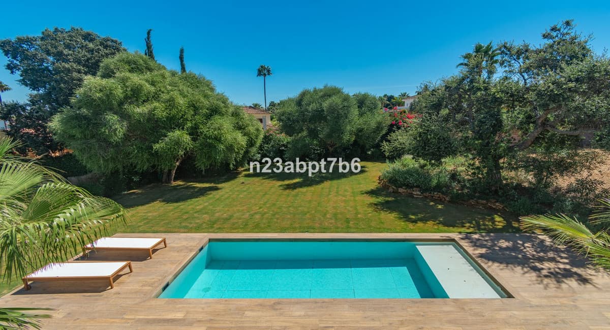 Detached Villa in Sotogrande Costa — photo 8 of 10