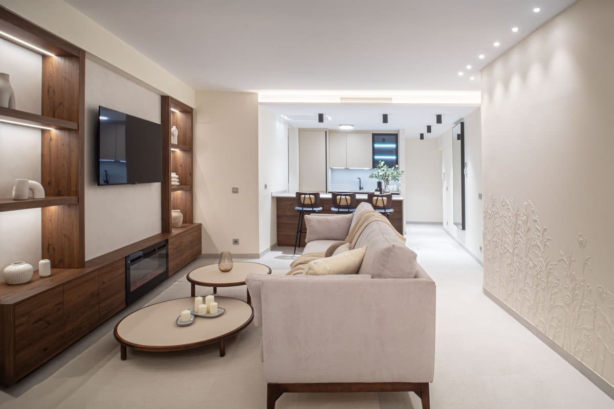 Middle Floor Apartment in Málaga — photo 5 of 10