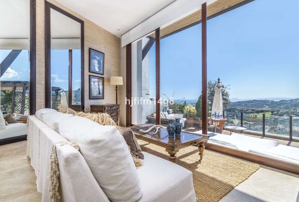 Townhouse in La Heredia — photo 7 of 10