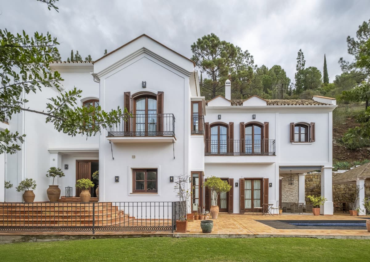 Detached Villa in El Madroñal — photo 1 of 10