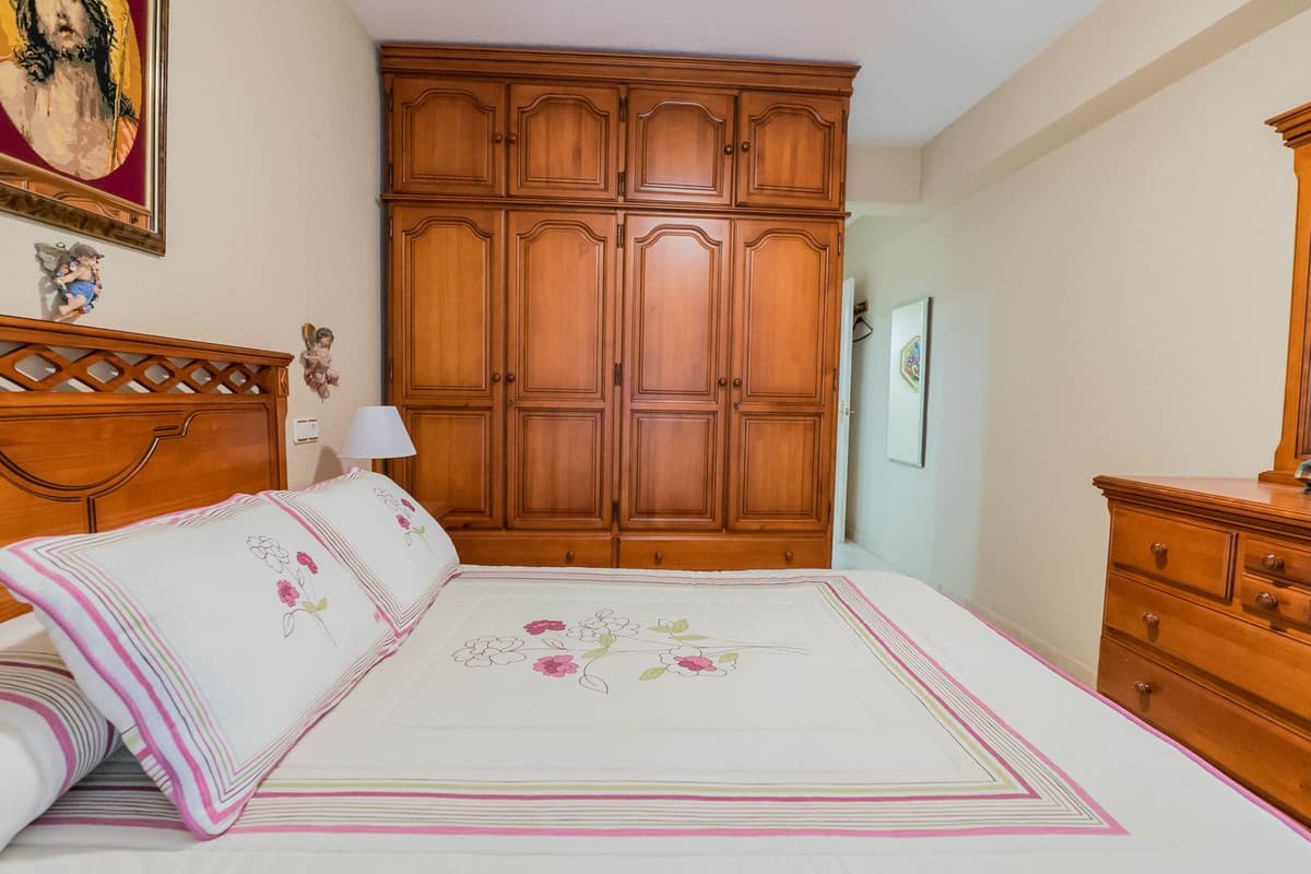 Middle Floor Apartment in Fuengirola — photo 10 of 10
