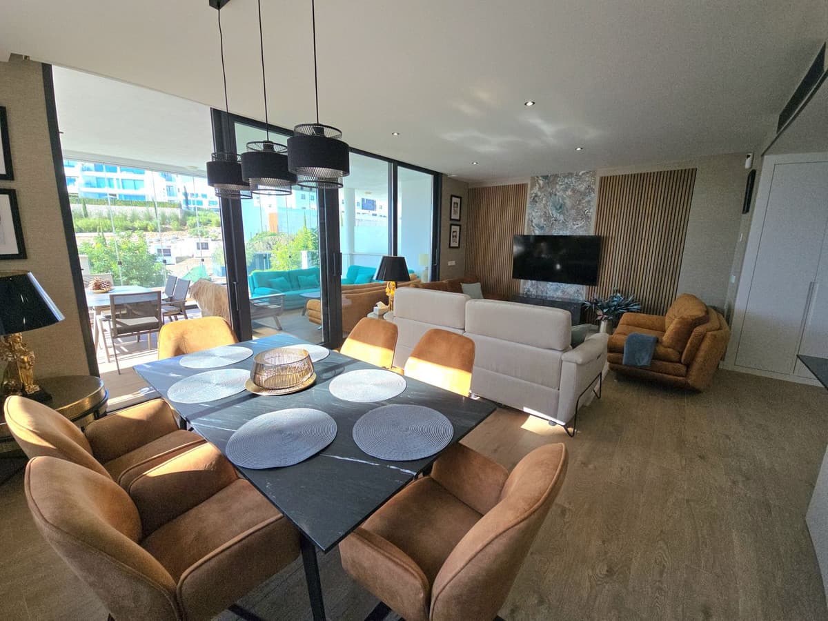 Middle Floor Apartment in Fuengirola — photo 3 of 10