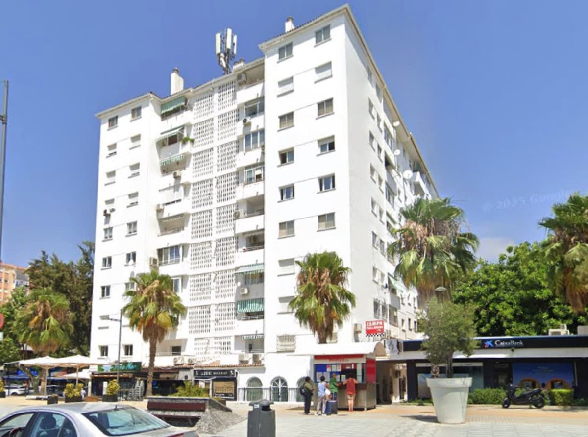Middle Floor Apartment in San Pedro de Alcántara — photo 1 of 10