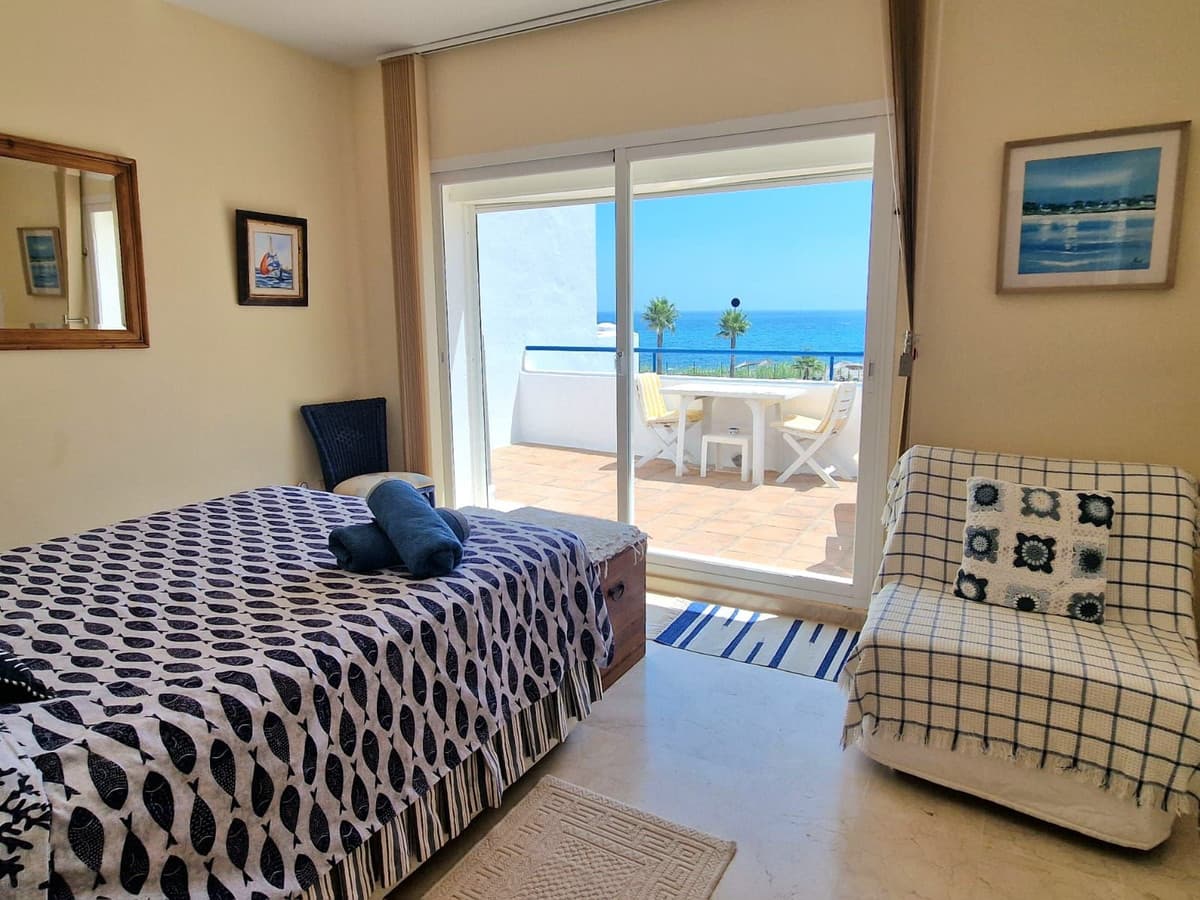 Semi-Detached House in Casares Playa — photo 8 of 10