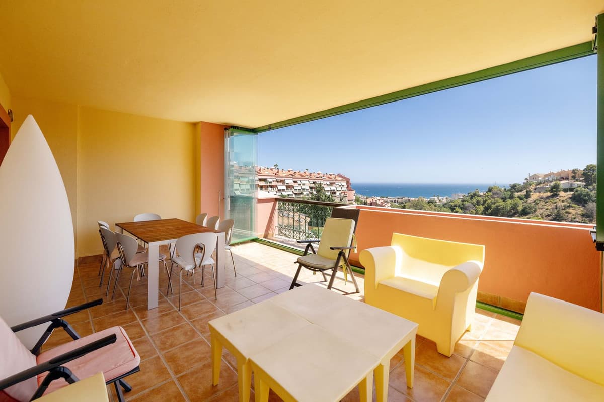 Top Floor Apartment in Fuengirola — photo 1 of 10