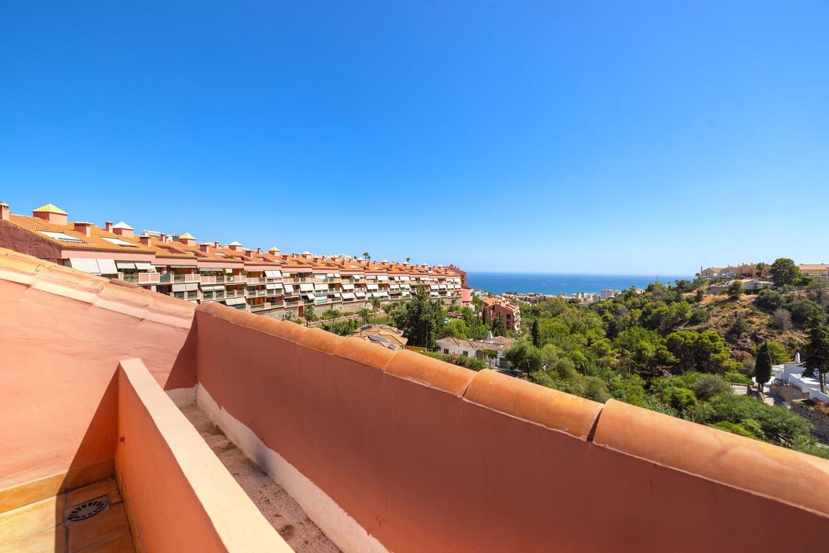 Top Floor Apartment in Fuengirola — photo 2 of 10