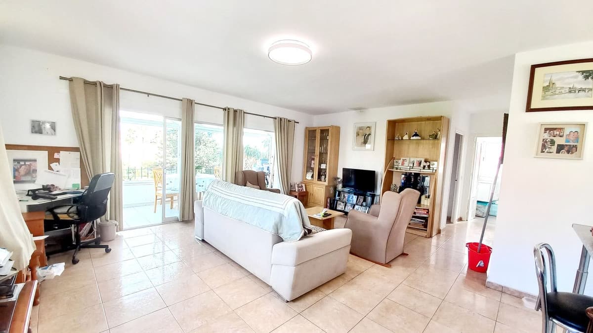 Detached Villa in El Faro — photo 3 of 10