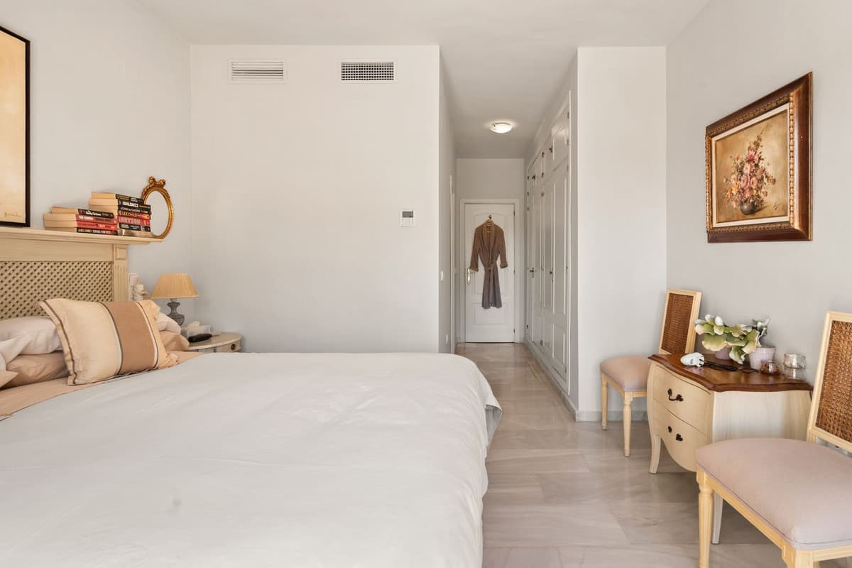 Townhouse in Guadalmina Baja — photo 10 of 10