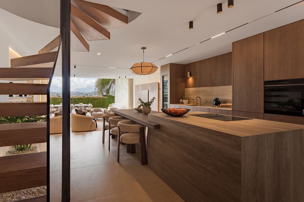 Townhouse in Nueva Andalucía — photo 6 of 10