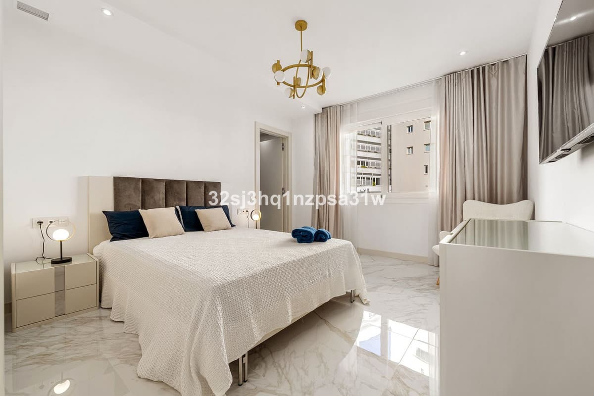 Middle Floor Apartment in Marbella — photo 9 of 10