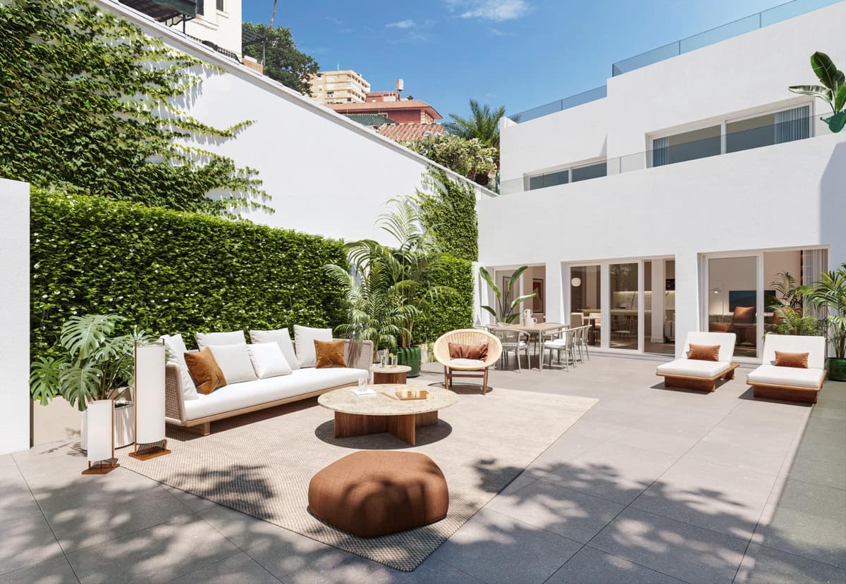 Ground Floor Apartment in Málaga — photo 3 of 10
