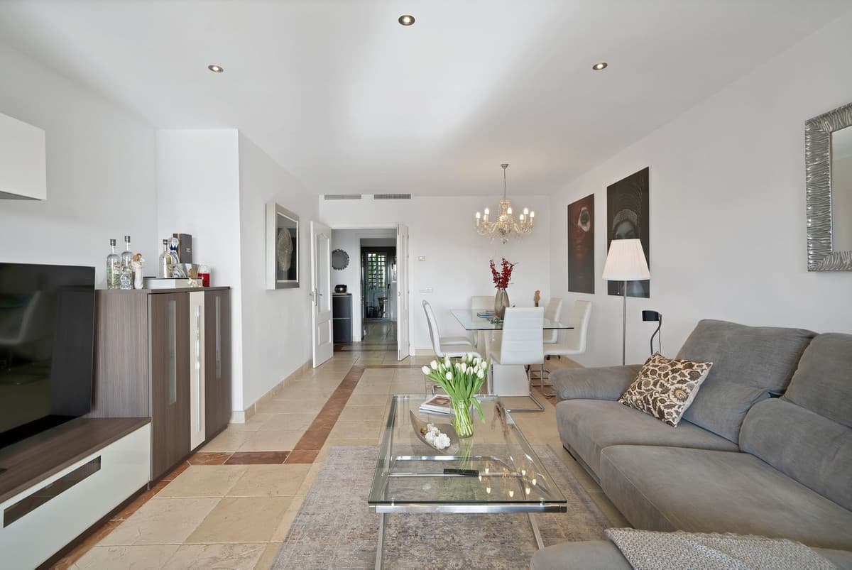 Middle Floor Apartment in Atalaya — photo 5 of 10
