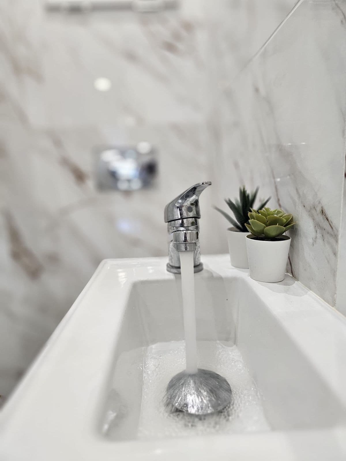 Middle Floor Apartment in Marbella — photo 10 of 10