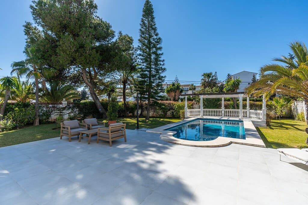 Detached Villa in Marbesa — photo 2 of 10