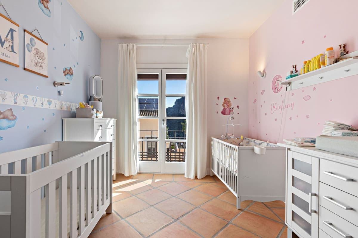 Townhouse in Benahavís — photo 5 of 10