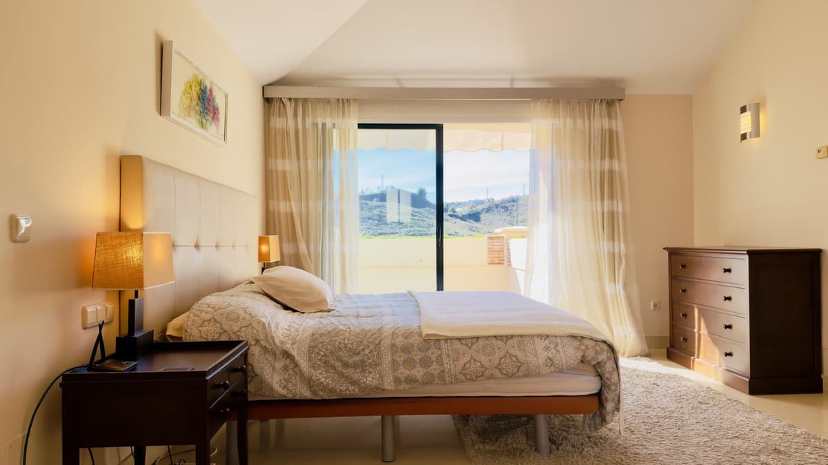 Penthouse Duplex in Benahavís — photo 4 of 10