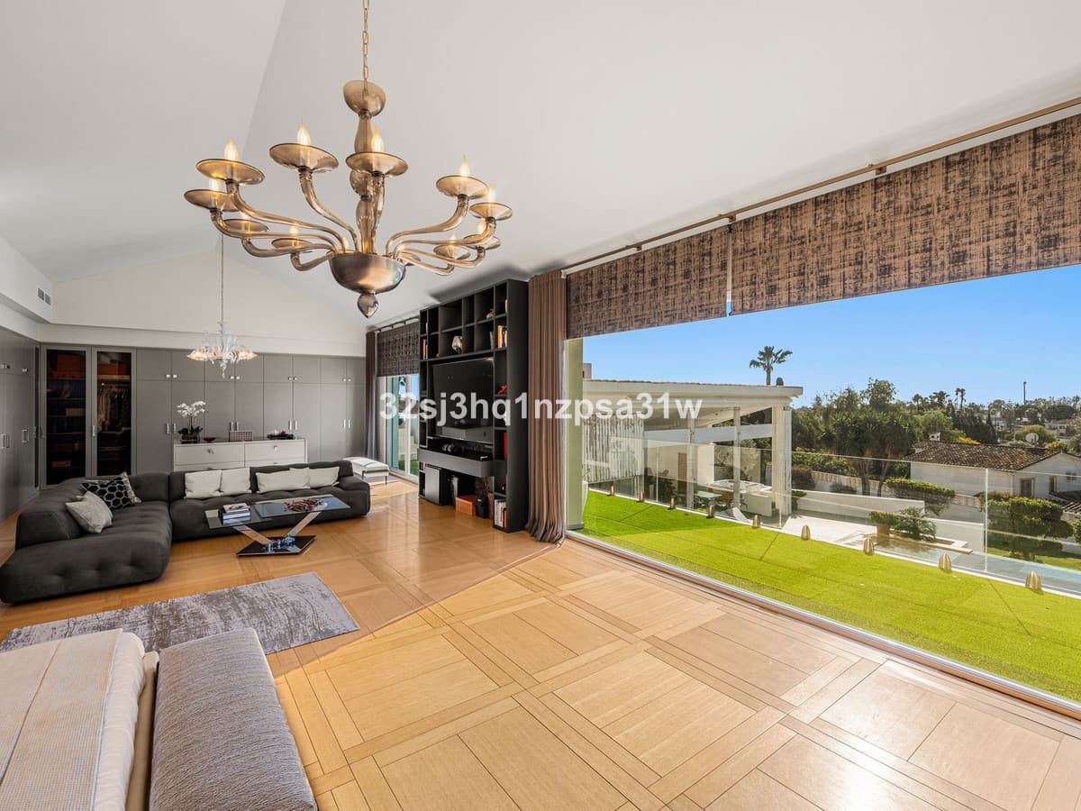 Detached Villa in Guadalmina Alta — photo 7 of 10