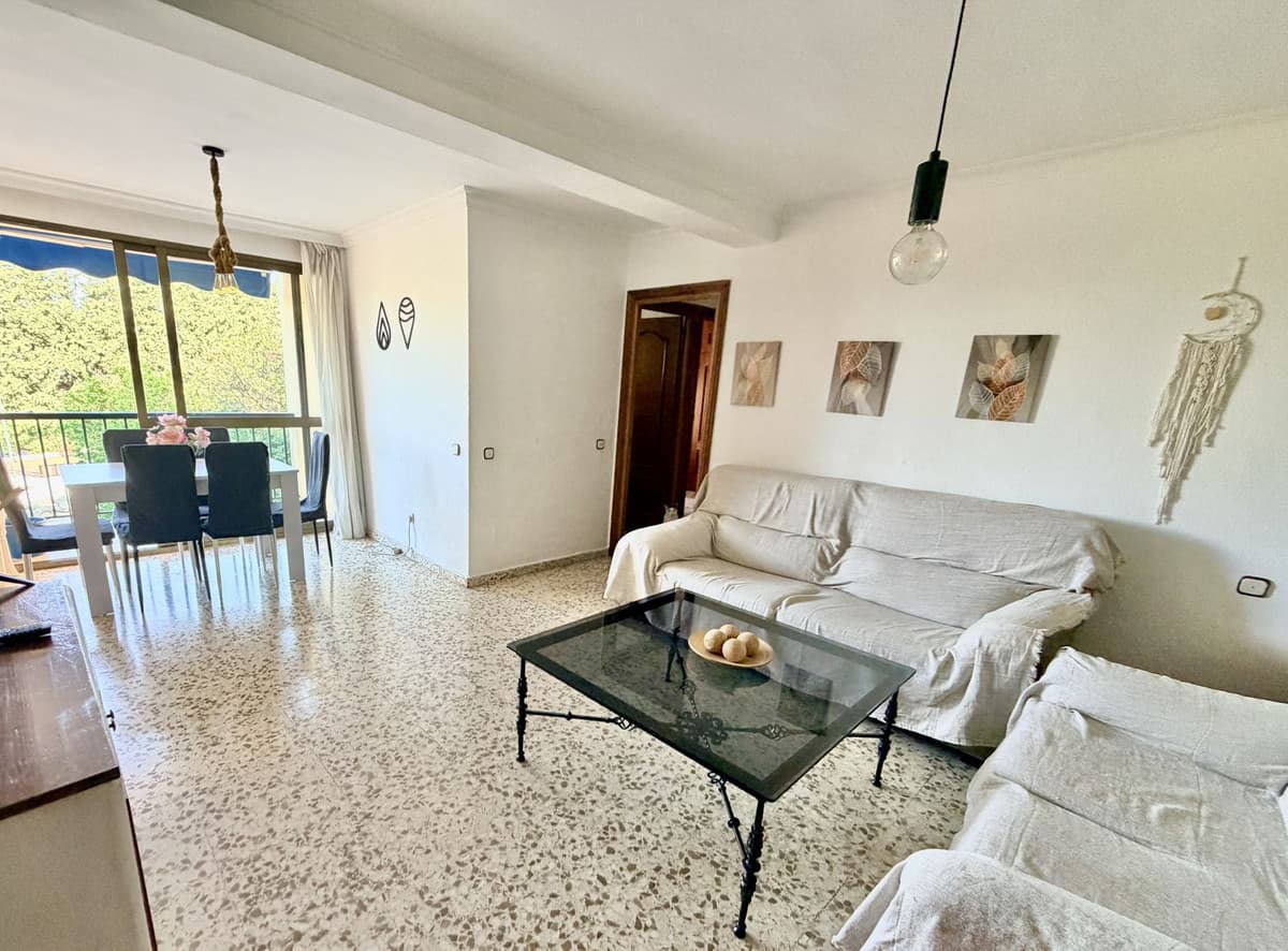 Middle Floor Apartment in Marbella — photo 5 of 10