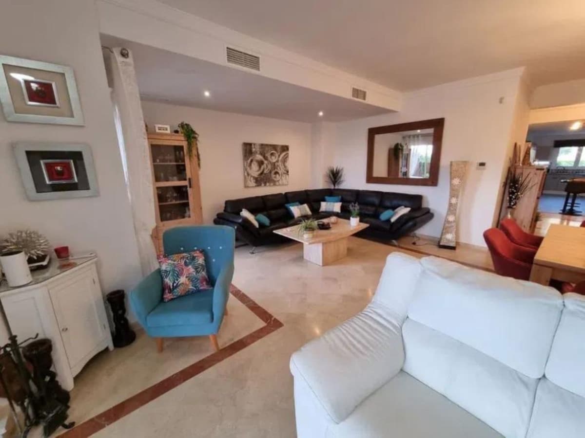 Ground Floor Apartment in San Roque — photo 2 of 10