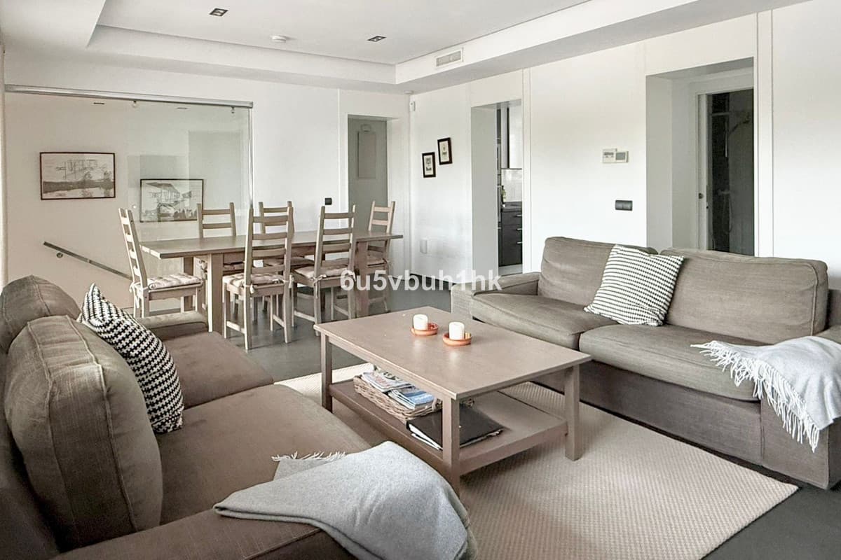 Townhouse in Torreblanca — photo 7 of 10
