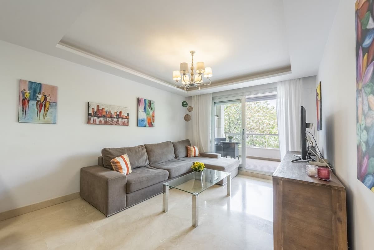Middle Floor Apartment in San Pedro de Alcántara — photo 5 of 10