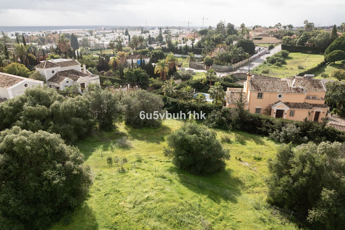 Residential Plot in Bel Air — photo 8 of 10