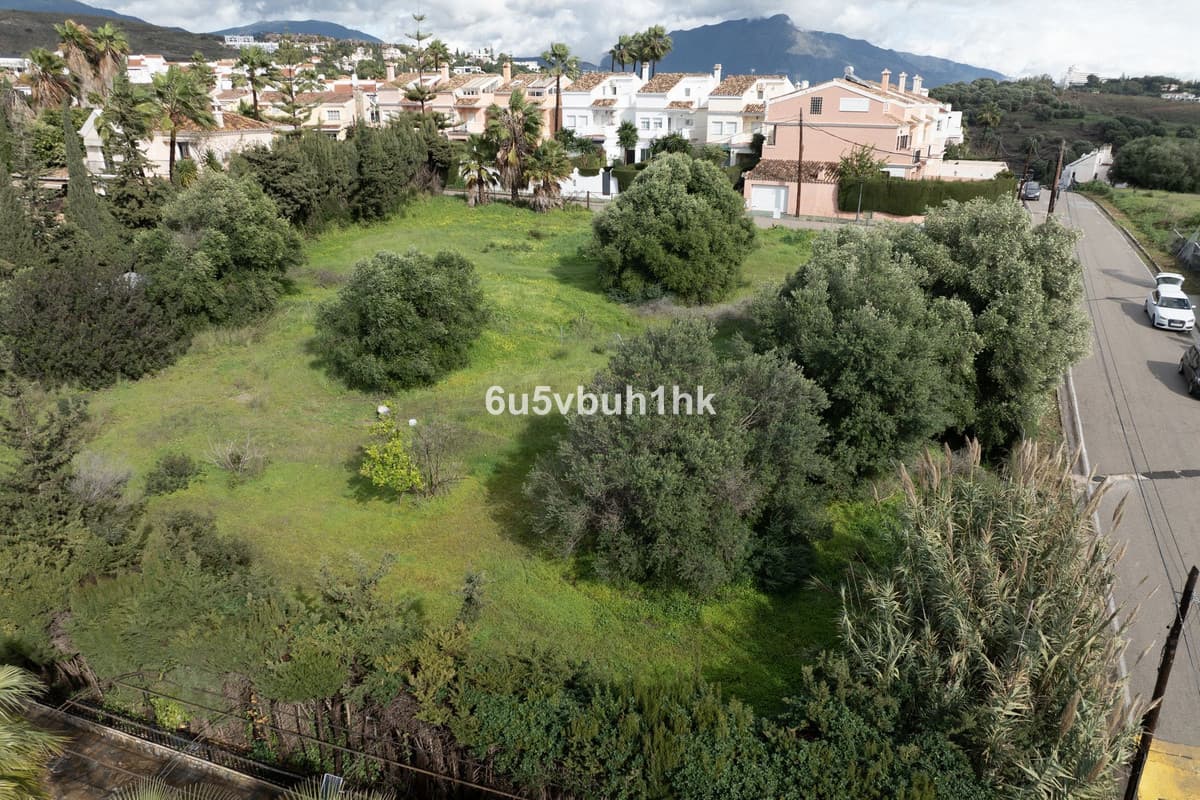 Residential Plot in Bel Air — photo 9 of 10