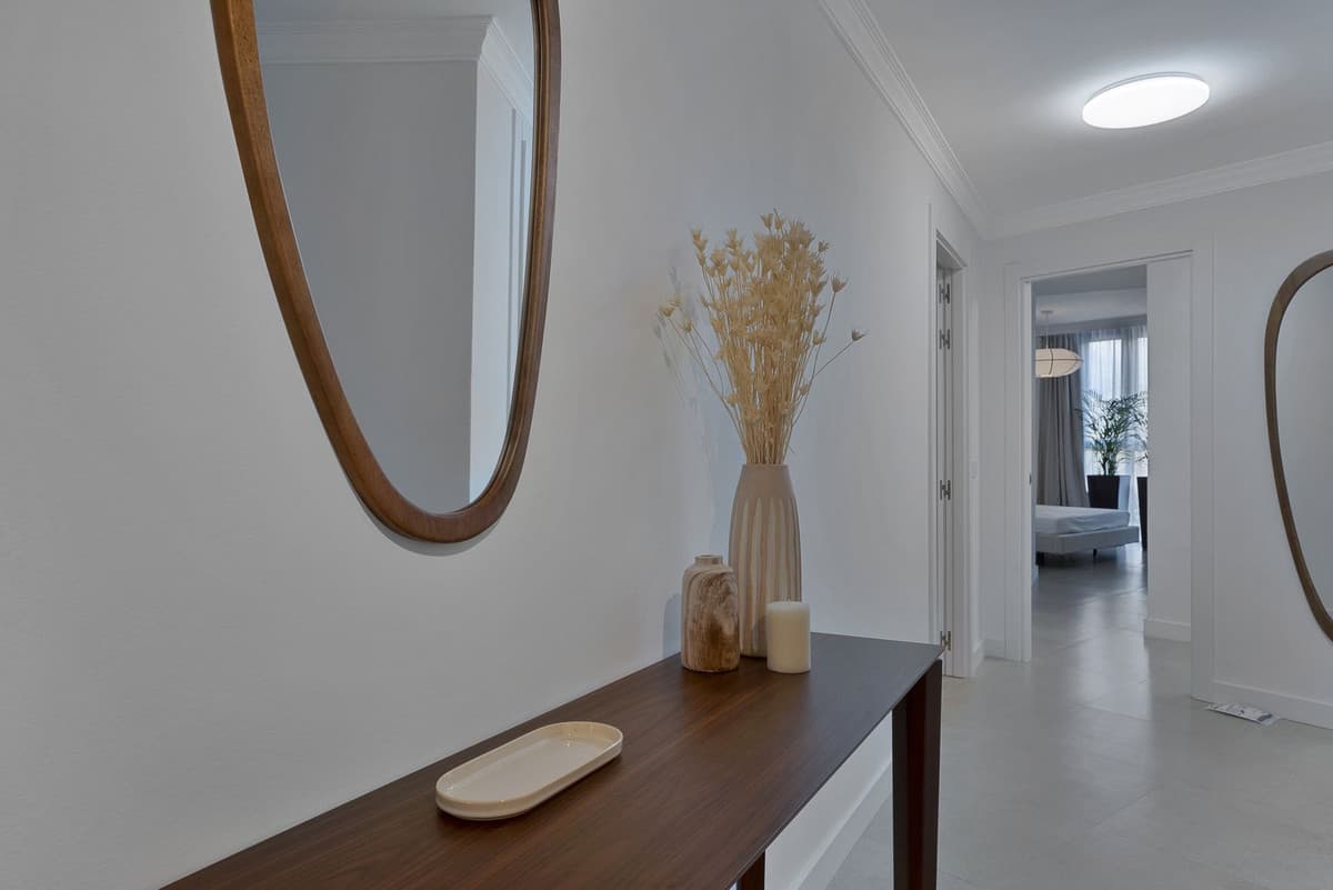 Middle Floor Apartment in El Paraiso — photo 2 of 10