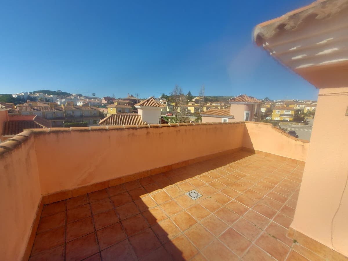 Detached Villa in San Luis de Sabinillas — photo 3 of 10