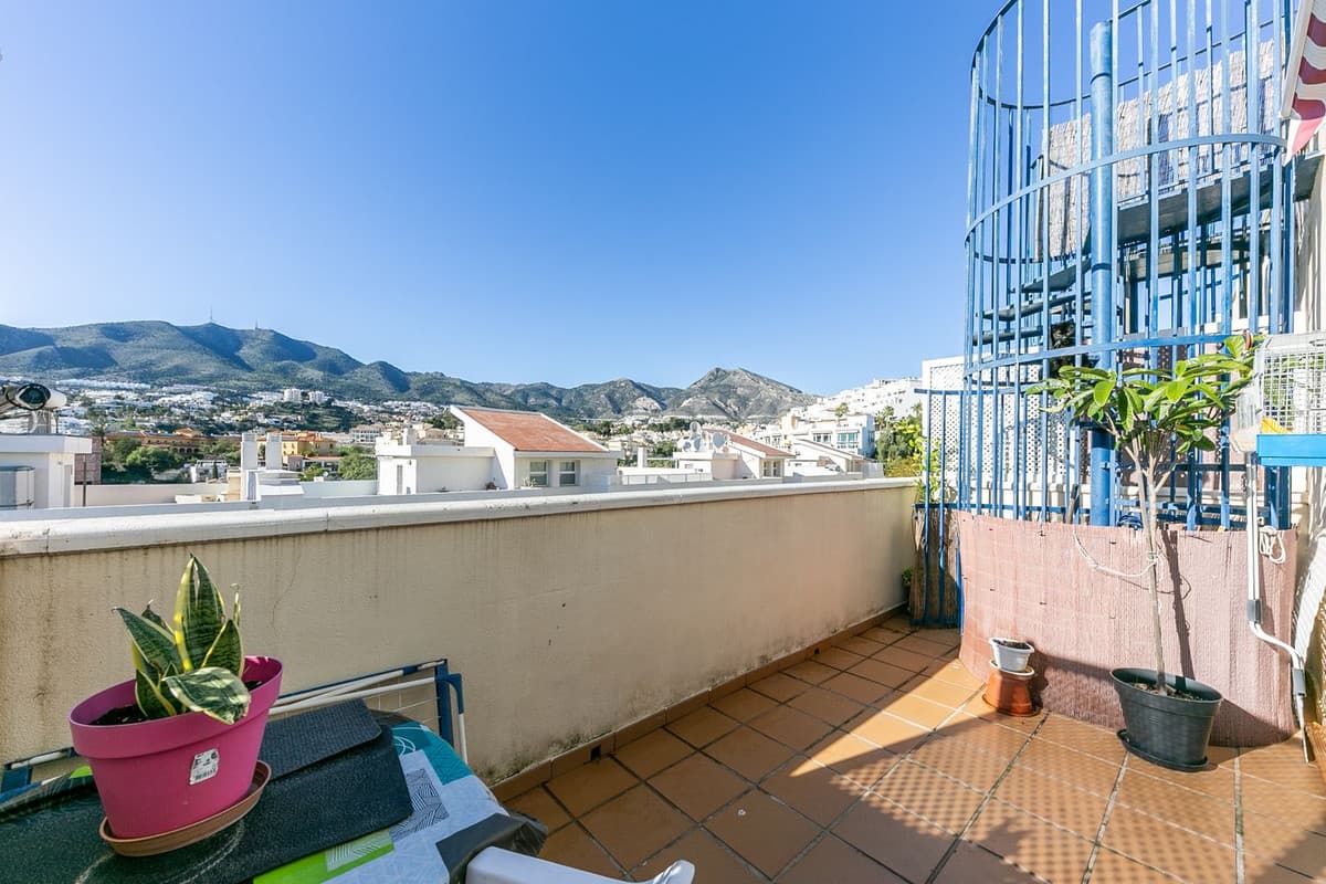 Penthouse Duplex in Torrequebrada — photo 3 of 10