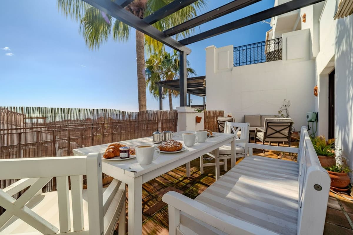 Penthouse Duplex in Altos de los Monteros — photo 4 of 10