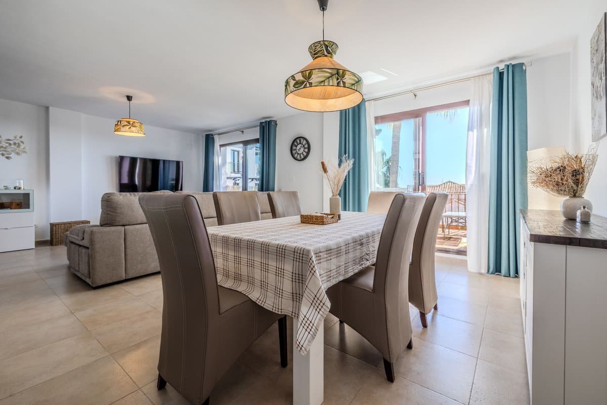 Penthouse Duplex in Altos de los Monteros — photo 5 of 10