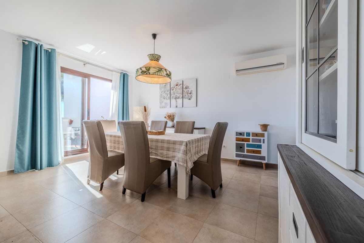 Penthouse Duplex in Altos de los Monteros — photo 10 of 10