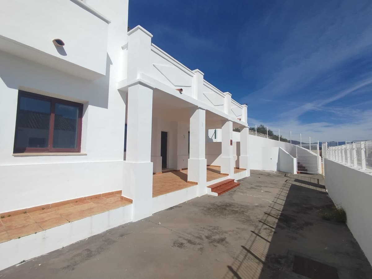Townhouse in Doña Julia — photo 3 of 10