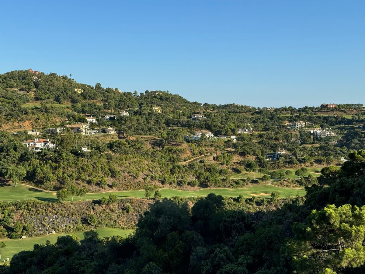 Land in La Zagaleta — photo 10 of 10