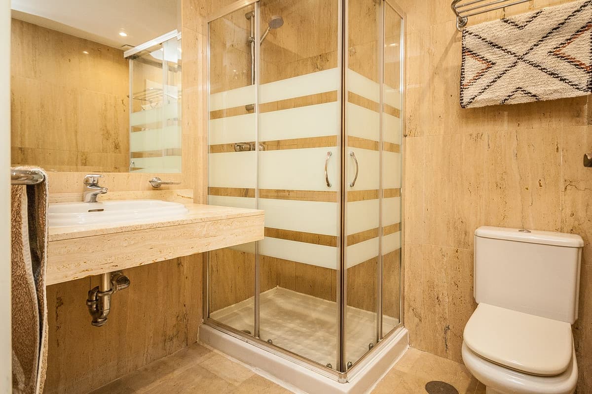Ground Floor Apartment in Elviria — photo 9 of 10