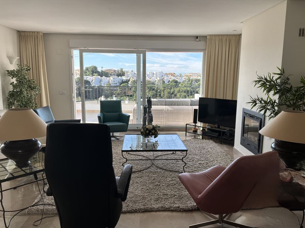 Penthouse in Torrequebrada — photo 4 of 10