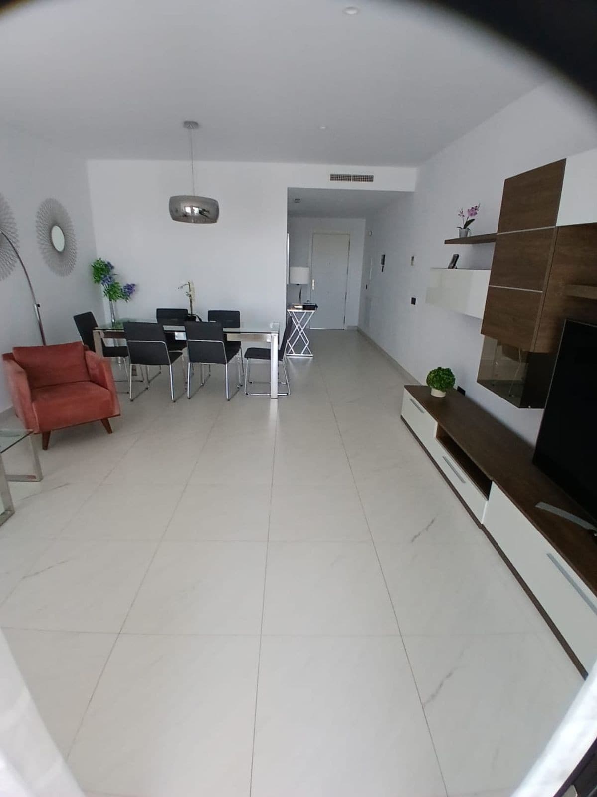 Middle Floor Apartment in Estepona — photo 4 of 10