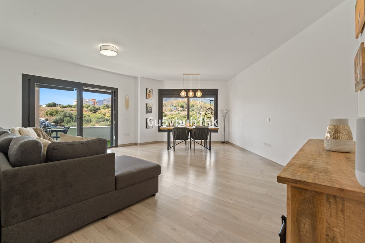 Penthouse in Estepona — photo 3 of 10
