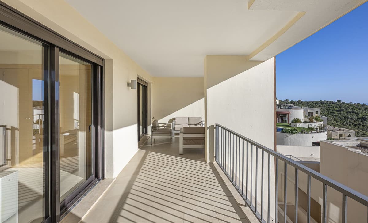 Middle Floor Apartment in Altos de los Monteros — photo 6 of 10