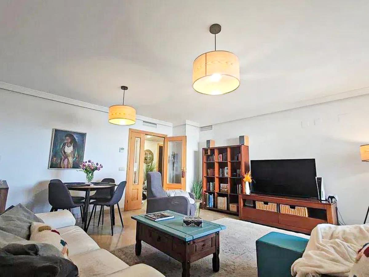 Middle Floor Apartment in Selwo — photo 1 of 10